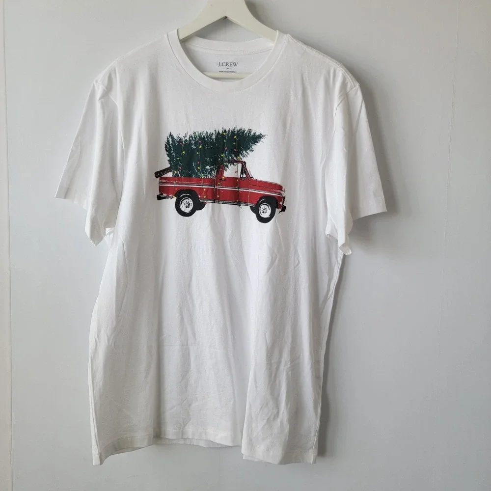 J.crew men's Truck and tree graphic tee size L short sleeve 100% cotton BU321